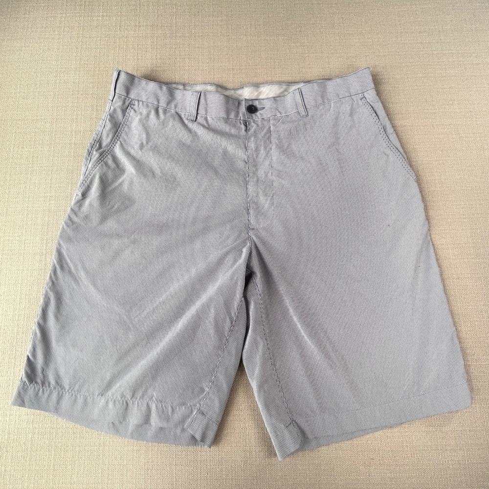PGA Tour Golf Shorts Mens 34 Blue White Striped Flat Front 10" Inseam Preppy